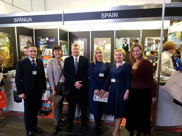  Balttour 2018 members of the club at the stand of Spain and Catalonia 
