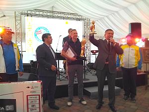 Golf tournament of the Ambassador of Kazakhstan. The Ambassador of Kazakhstan Baurzhan Muhamedzhanov deliver Challenge Cup. 